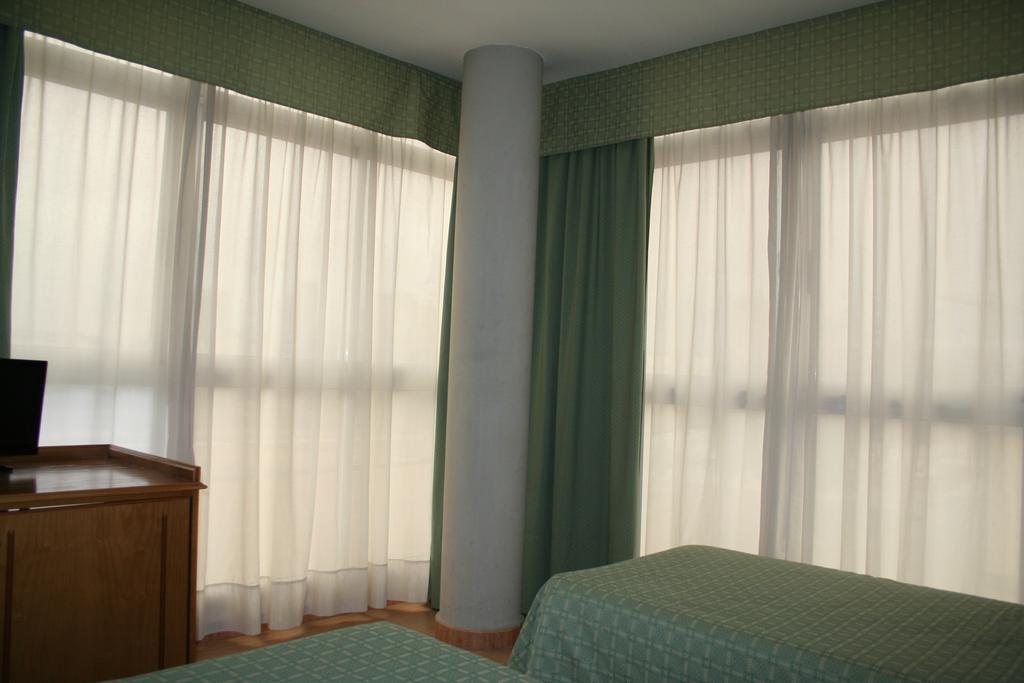 Hotel Austria 76 Puerto de Sagunto Exterior photo